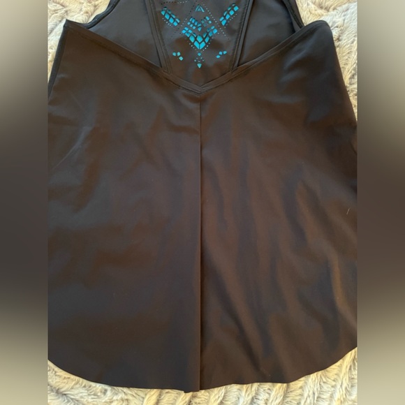 ivivva Black & Kayak Blue Train With Strength Tank - Picture 9 of 11